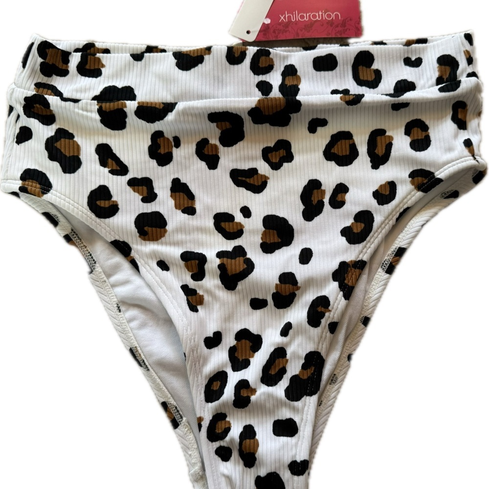 Xhilaration Leopard Print Bikini Bottom - Size M